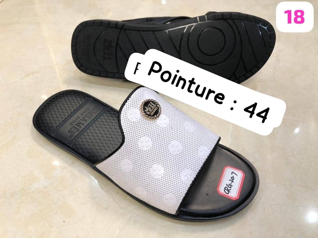 Sandales HMSAMES avec un haut couvert